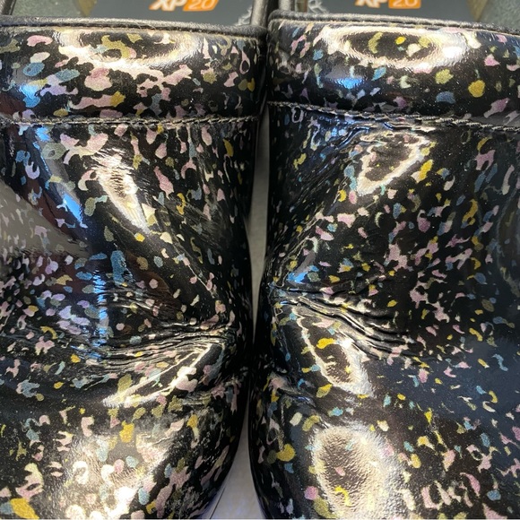 Dansko XP 2.0 Black Splatter Patent Leather Size 41 Women’s Clog Work Shoe - Picture 16 of 16